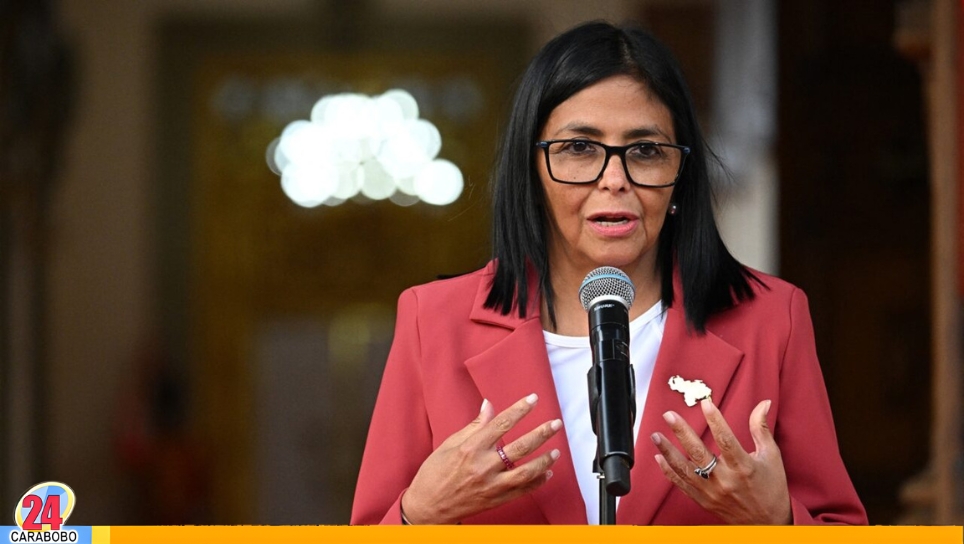 Delcy Rodríguez en foro Miami