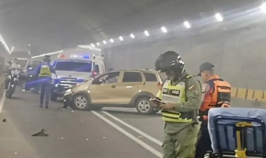 Accidente en el túnel Boquerón 2 vía La Guaira