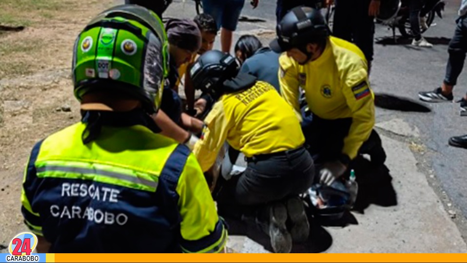 Colisión de moto y vehículo en la Autopista del Este