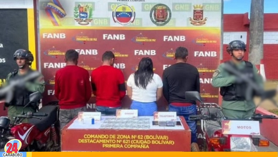 Detenidos con miles de dólares en Bolívar