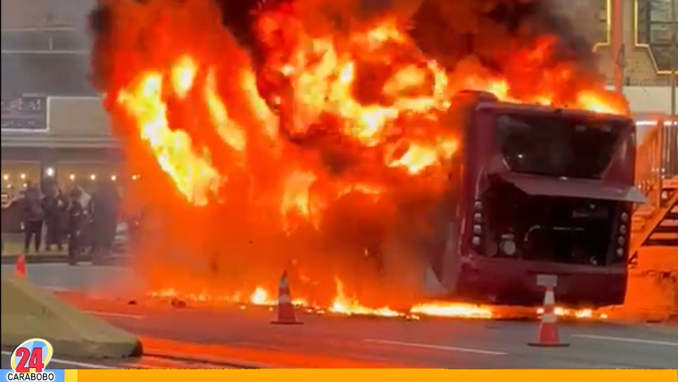 Incendio de Autobús en San Antonio