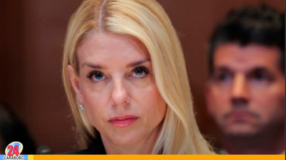 Pam Bondi luego de ser destituida como fiscal general