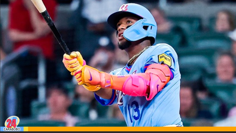 Ronald Acuña Jr colaboró en triunfo de Atlanta