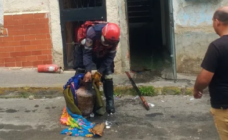 Deflagración de una bombona de gas en Caracas