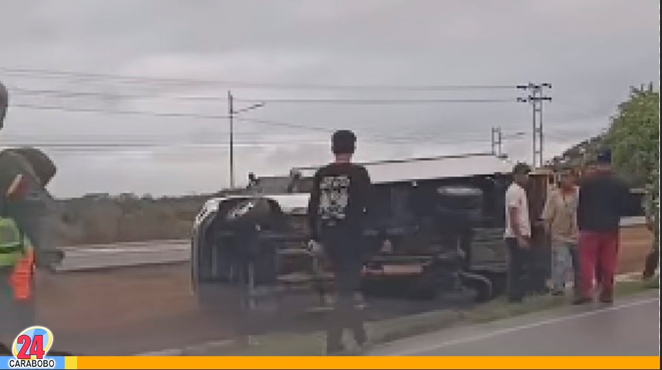 Dos lesionados en accidente en la ARC tramo San Joaquín