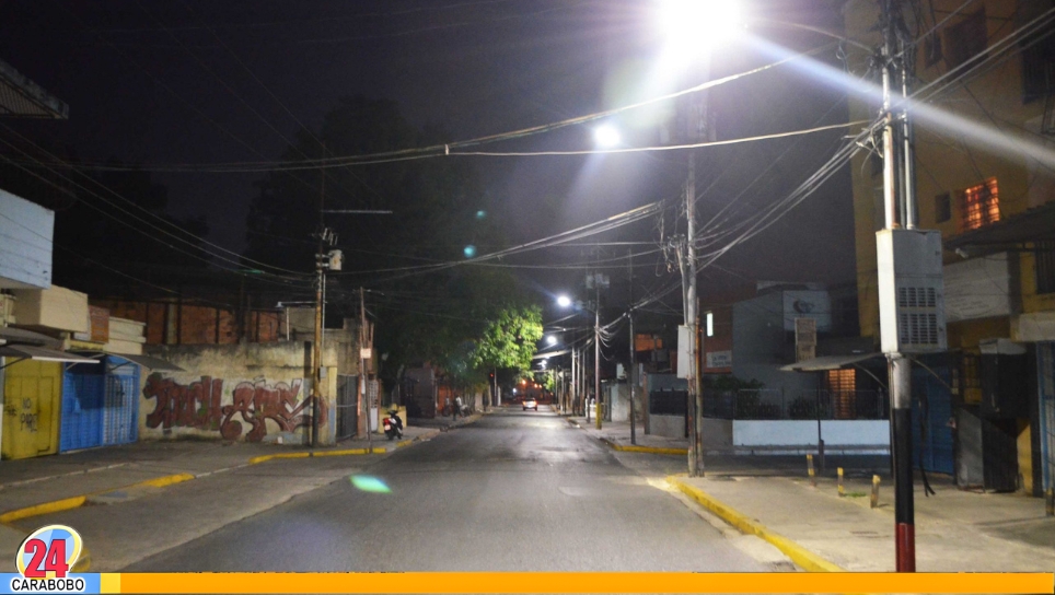 Cierre en la avenida 190 de Naguanagua