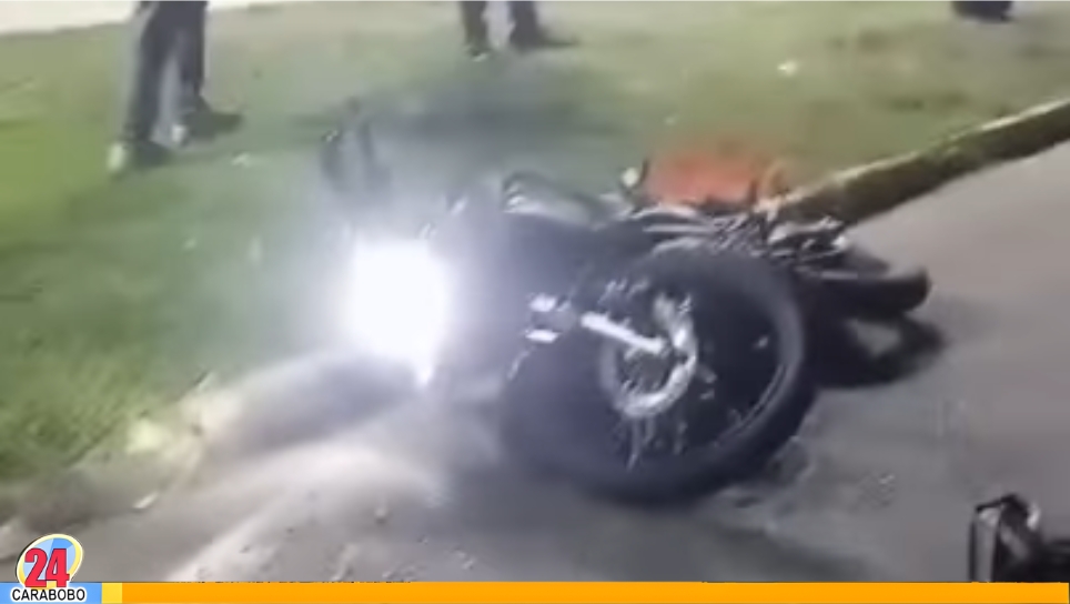 Colisión de motorizados en Los Guayos