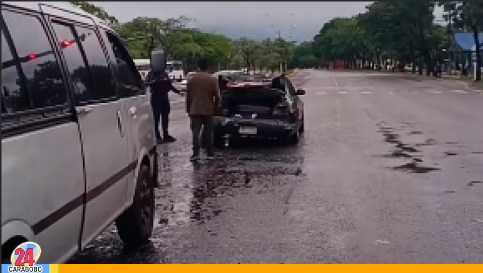 Accidente de tres vehículos reportaron en San Diego