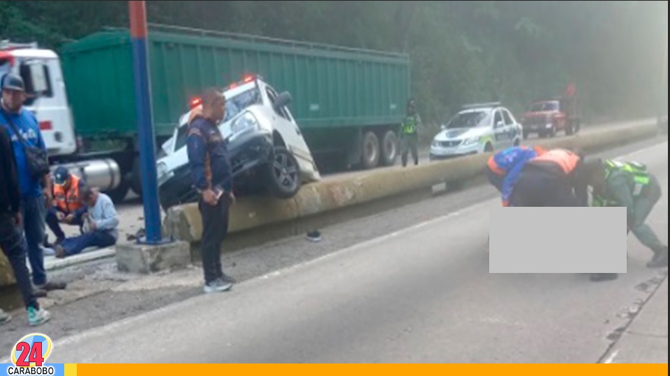 Accidente de tránsito en la Autopista Valencia Puerto Cabello