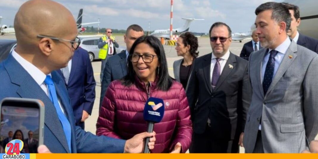 Delcy Rodríguez arriba a los Países Bajos