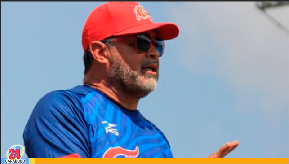 Ozzie Guillén y directiva de los Tigres