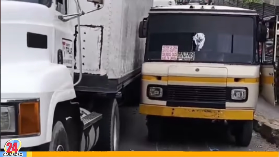 Autobús pierde los frenos en Los Teques