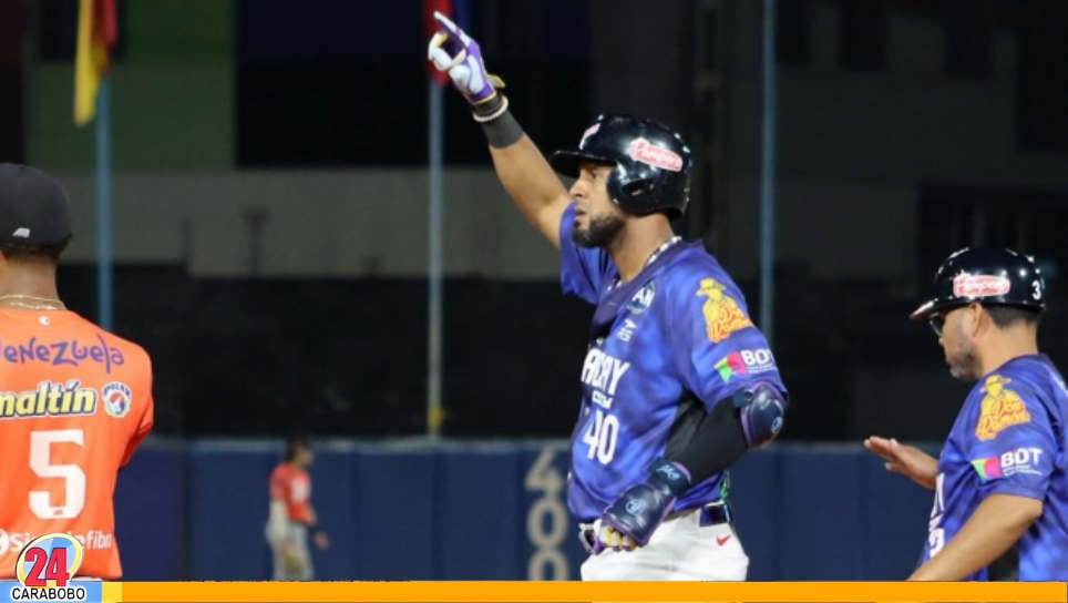 Liga Mayor de Béisbol Suspendida