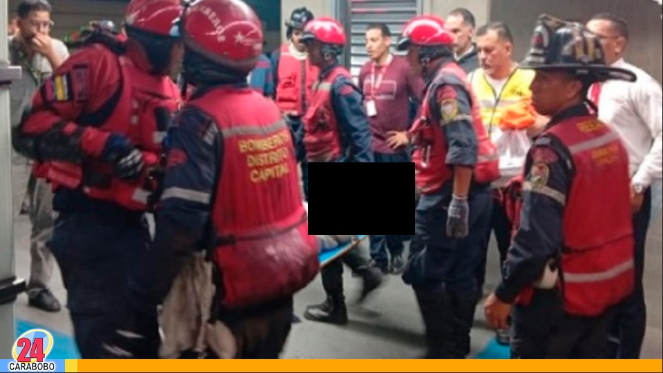 Rescatada adulta mayor tras caer a los rieles del Metro de Caracas