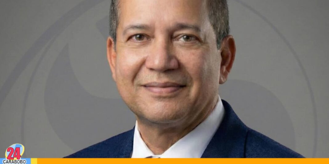 Especialista Jesús Salvatierra Glaucoma