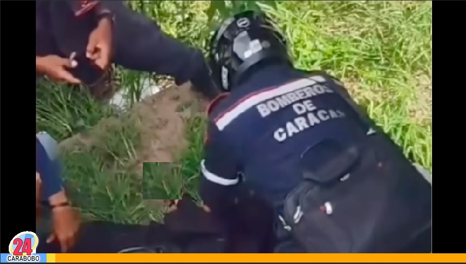 Motorizado perdió la vida tras chocar y caer al Río Guaire