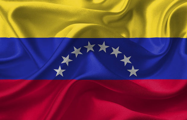 Con la mano de Dios y la ayuda de todos