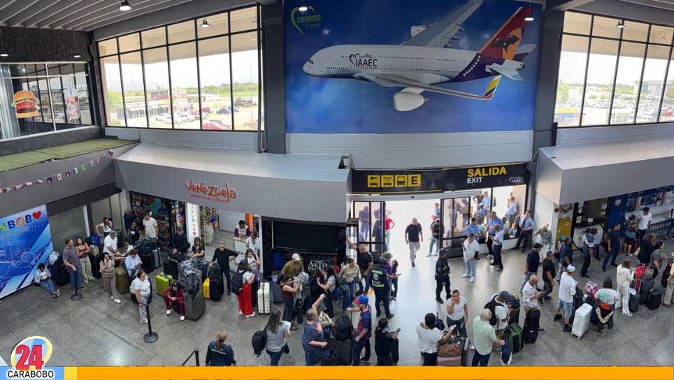 Carabobo con punto de Información en el Aeropuerto