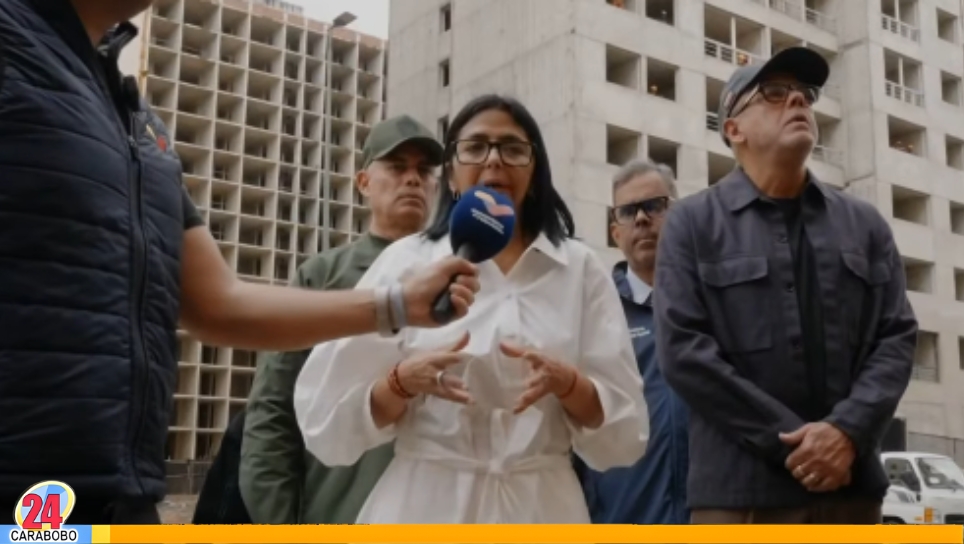 Entregan viviendas a los afectados por terremoto