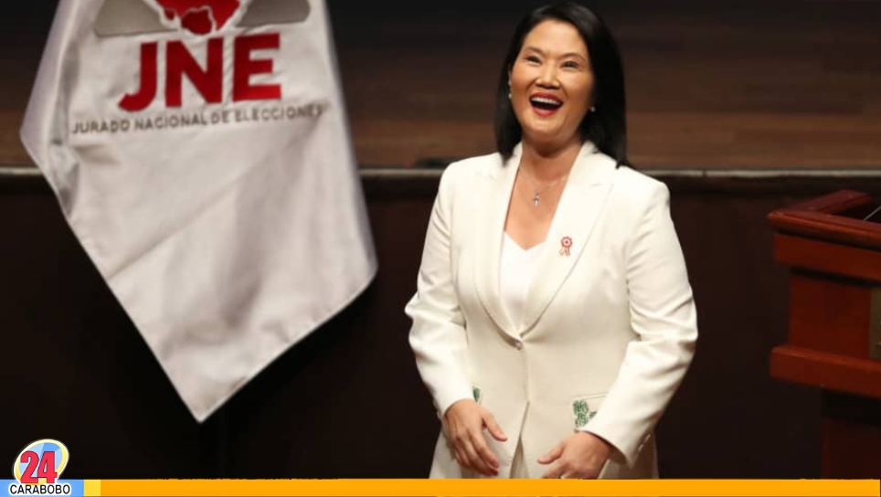 Keiko Fujimori recibe credenciales