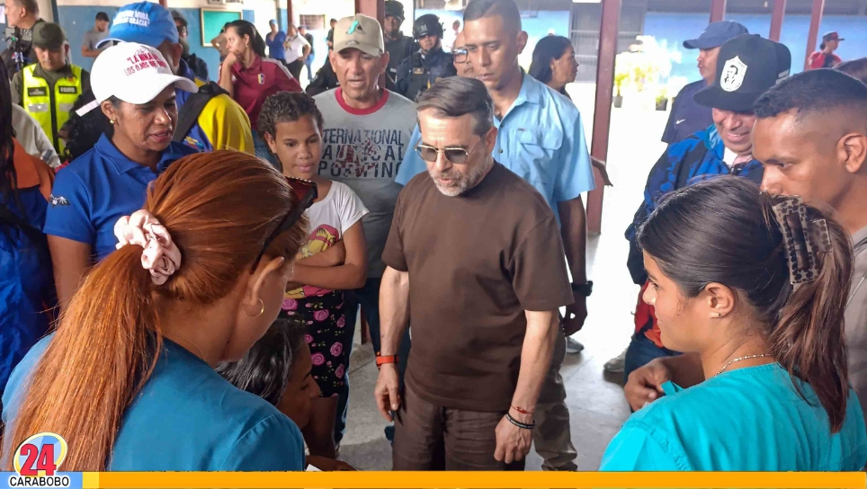 Lacava visitó refugios en Carabo