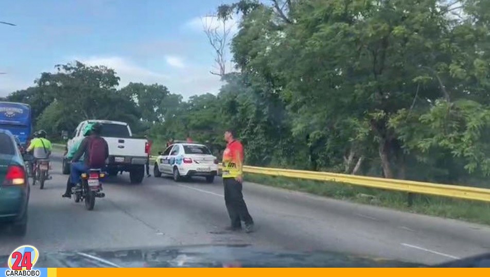 Colisión de vehículos en la Autopista del Este