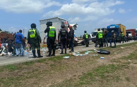 Colisión de camiones en la ARC