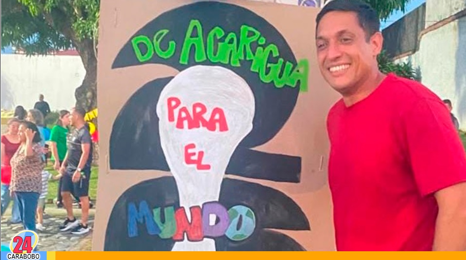 Árbitro Jesús Valenzuela recibido por todo lo alto