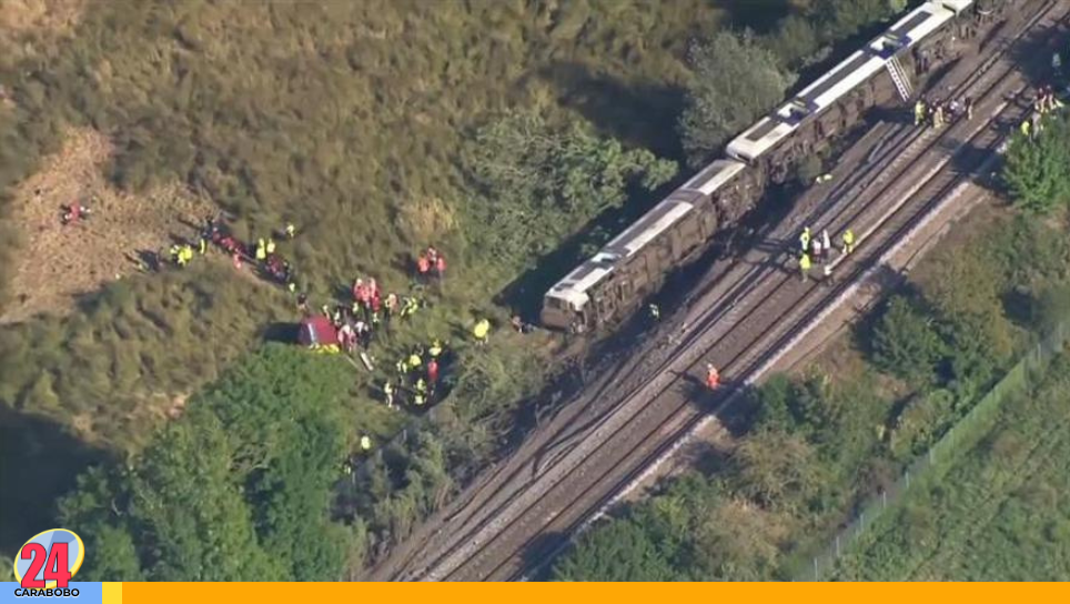 Descarrilado de tren en Inglaterra con heridos