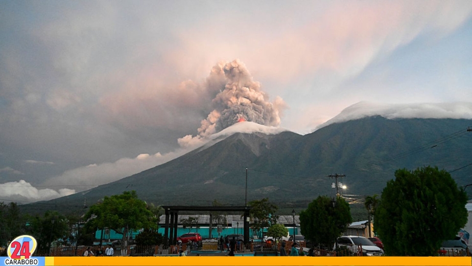 Erupción volcán de fuego en Guatemala