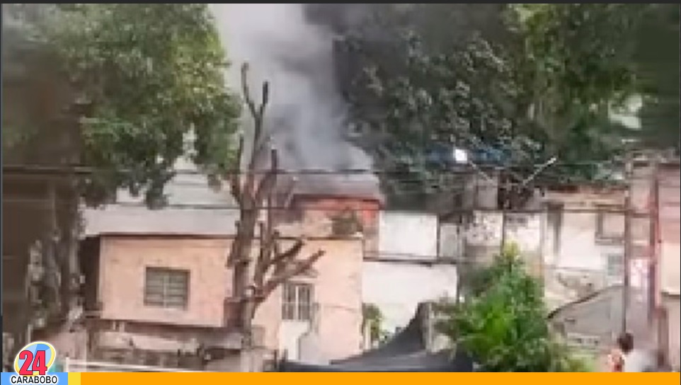 Incendio en una casa en La Adobera, San Blas