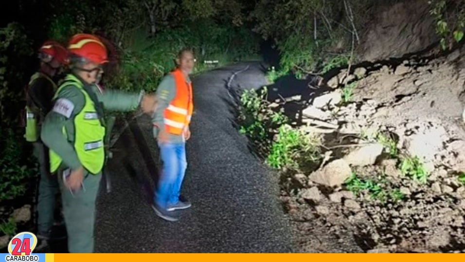 deslizamiento en la Carretera a Choroní en Aragua