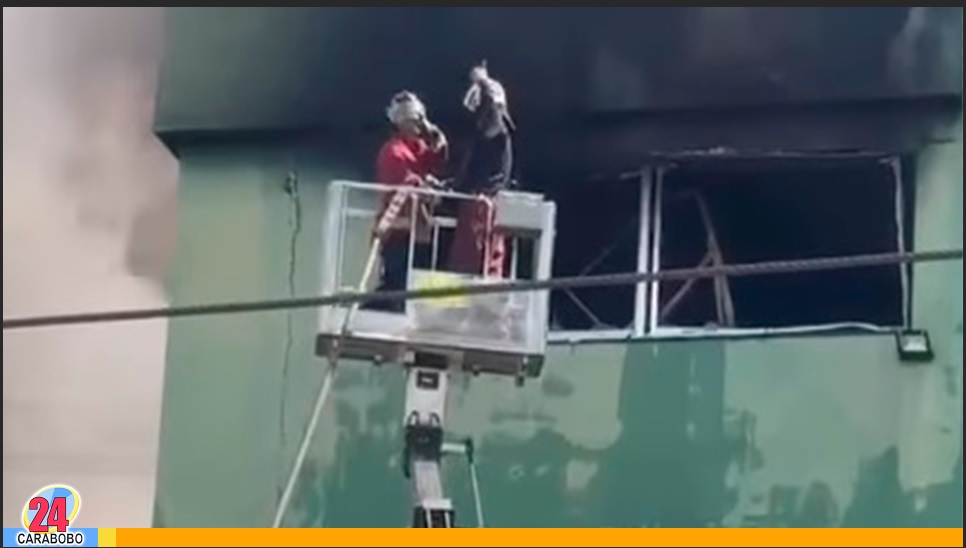 incendio en fábrica de cosméticos en Palo Verde
