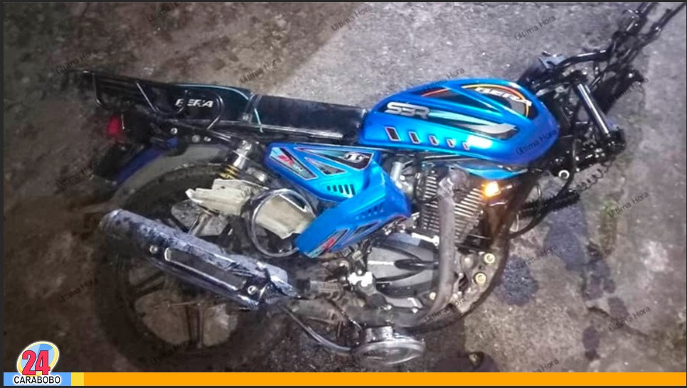 Choque de una moto contra un poste en Puerto Cabello