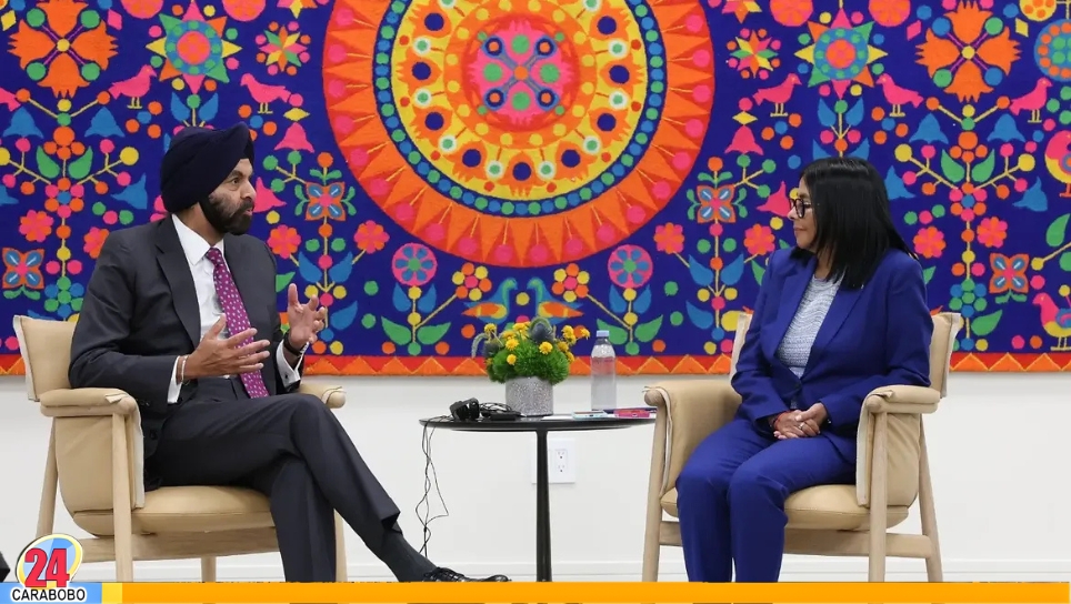 Delcy Rodríguez con el Banco Mundial