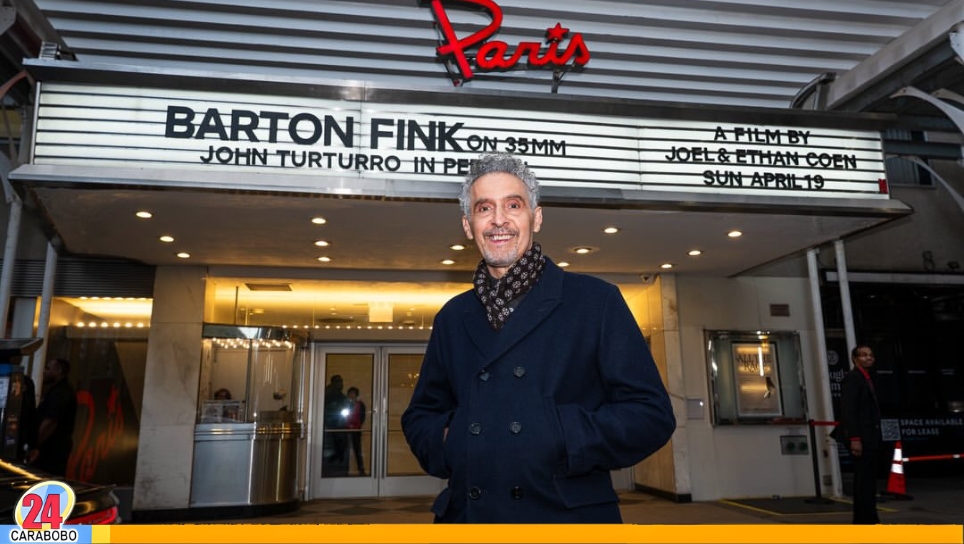 John Turturro con el Golden Eye