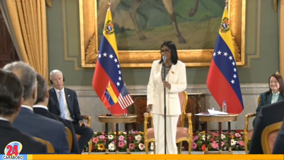 Venezuela firma acuerdos petroleros
