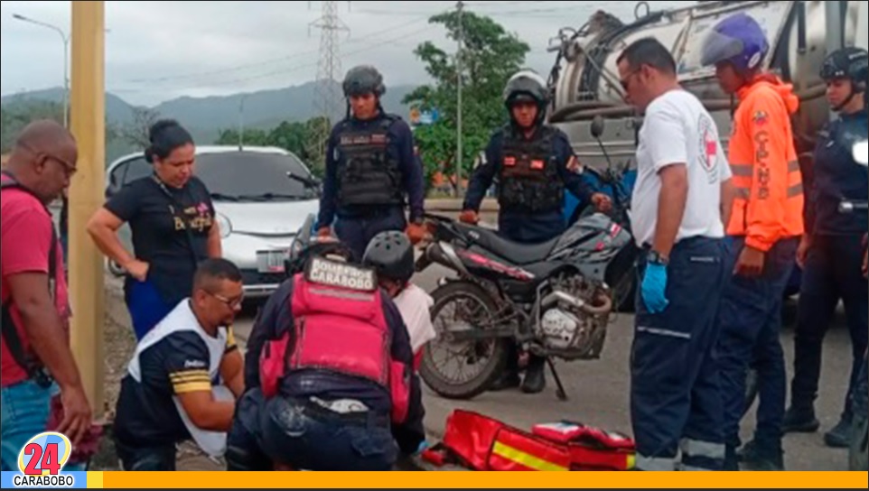 Accidente de moto y vehículo en Puerto Cabello