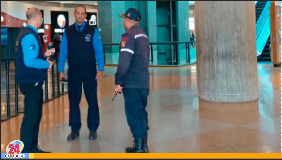 Hombre murió en Caracas al caer de un piso superior en un centro comercial