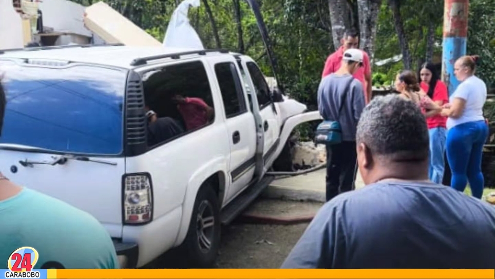 Fallece arrollada en parada de autobús