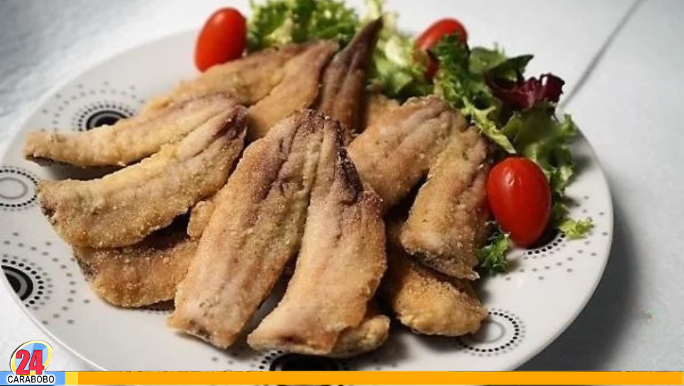 Sardinas enlatadas empanizadas y crujientes