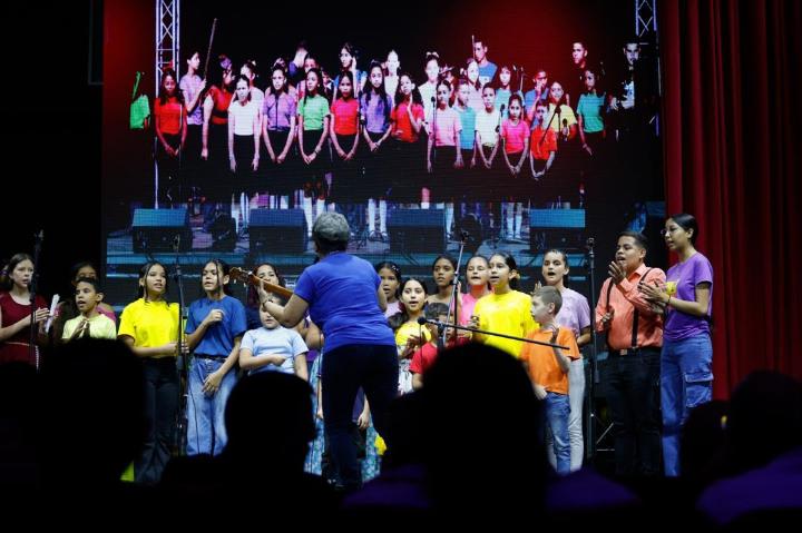 Tarek William Saab: la tradición popular y el Sistema de Orquestas se unió en La Guaira