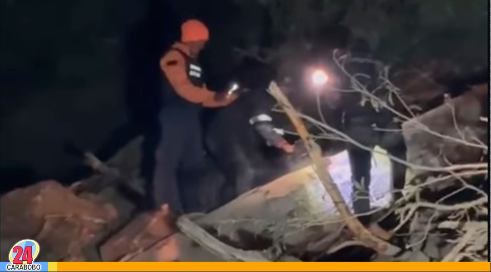 Trabajos de despeje en la carretera Maracay Choroní