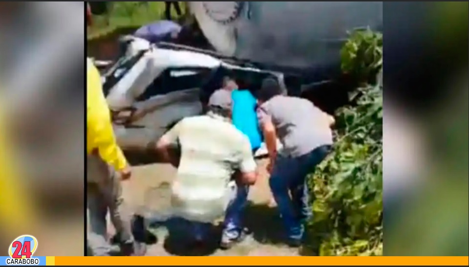Choque de una cisterna de gas y una camioneta en Guárico