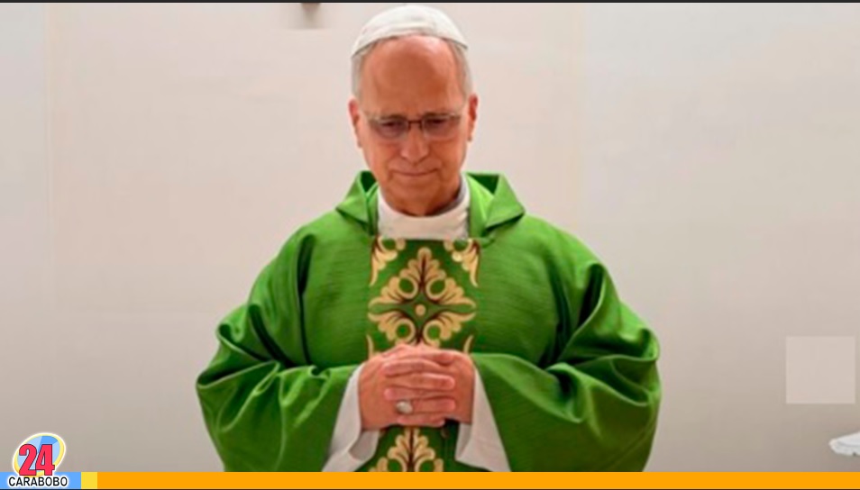 El Vaticano publicó primera foto del Papa León XIV luego de la operación